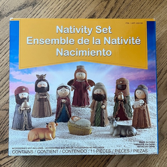 Colorful Nativity Set - Picture 1 of 1